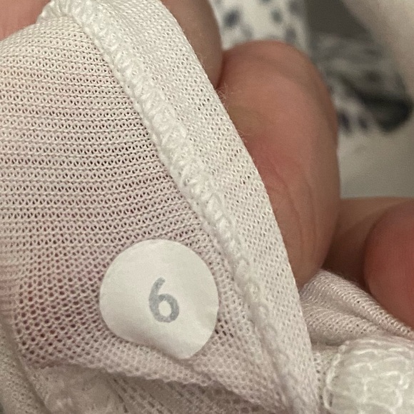 Lululemon Wrap It Up Tank Top Dottie Dash White Black/White 21951 - Picture 8 of 10